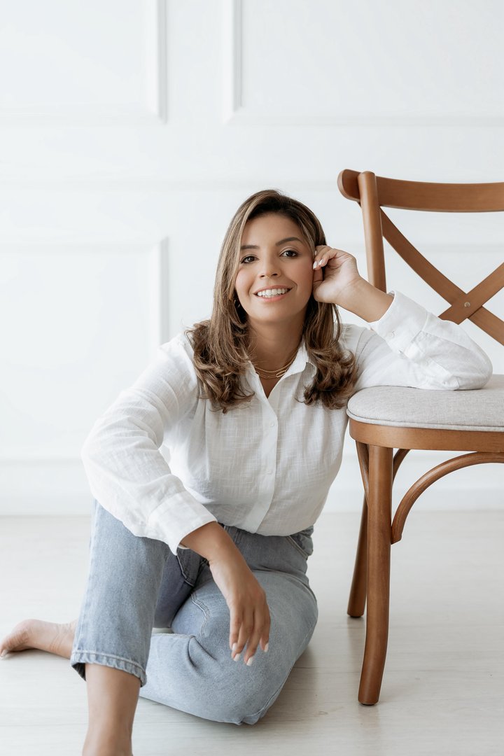 Pessoa em sessão de consultoria com foco em identificação emocional